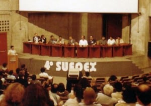 En el 4º Simposio de UFOlogia y Exobiologia SUFOEX. 12 y 13 de Octubre de 1991 (Centro de Convenções Rebouças, São Paulo, Brasil).