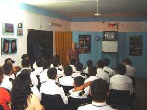 Sergio Toscano, durante una charla a estudiantes de una escuela militar.