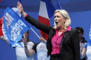 Marine Le Pen, líder del Frente Nacional, hace su propio juego tras el atentado.