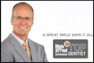 "Una gran sonrisa lo dice todo", se lee en el slogan del consultorio de Palmer en Bloomington (Minneapolis).