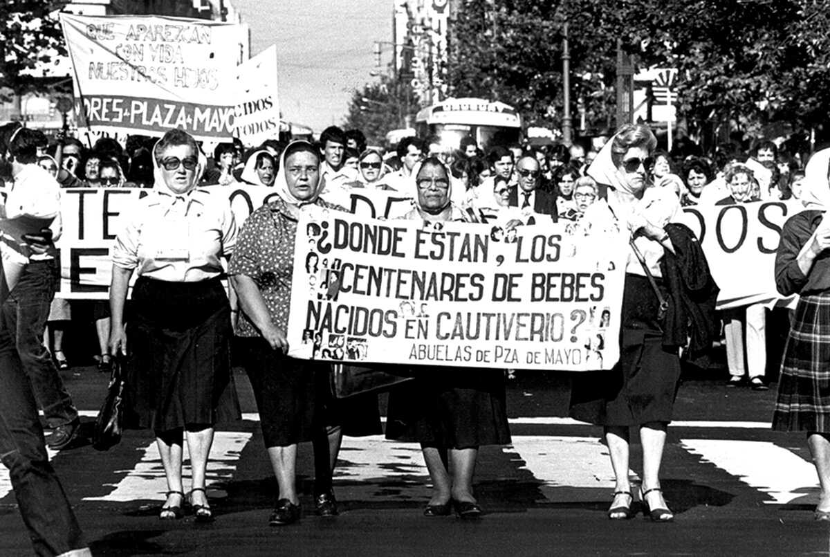 Abuelas_Plaza-de-mayo