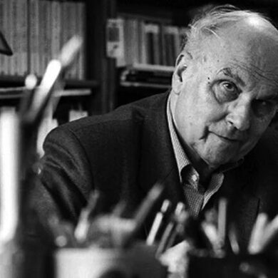 Nunca subestimemos el poder de la palabra escrita, escribió Ryszard Kapuscinski (1934-2007), ya que si bien puede ser usada para hacer el mal, también lo puede desenmascarar; si puede servir para esclavizar, puede ayudar a liberarnos y si se usa para engañar o lastimar, debe seguir existiendo otra capaz de sanar o hacer al mundo más humano.